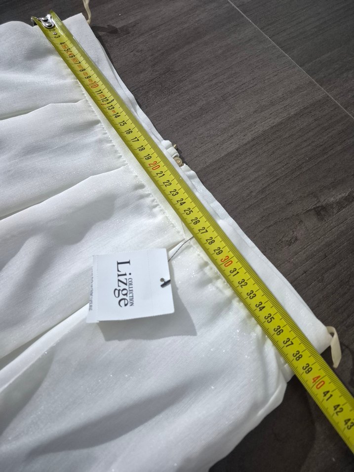 Nakış Detaylı Beyaz Uzun Etek - Görsel 3