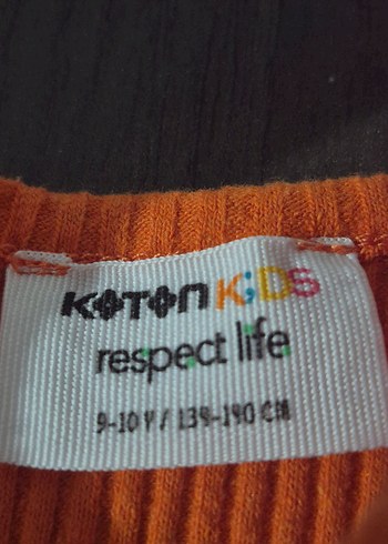 Kızlar İçin Turuncu Askısız Üst ve Siyah Rahat Pantolon - Görsel 5