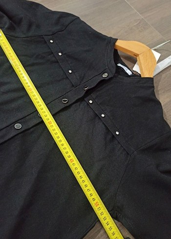 Düğmeli Siyah Uzun Kollu Kadın Gömlek - Görsel 3