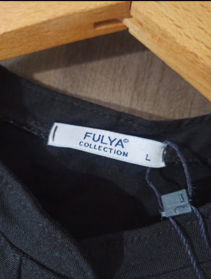 Düğmeli Siyah Uzun Kollu Kadın Gömlek - Görsel 4