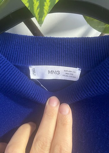 Uzun Kollu Boğazlı Çizgili Triko Kazak - Görsel 4