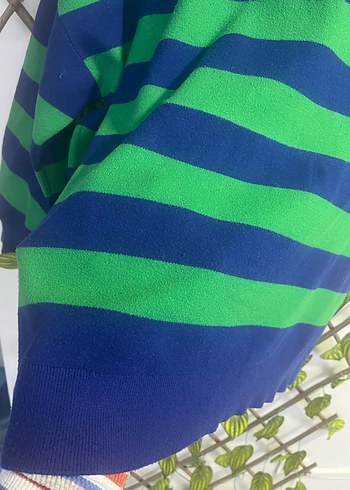 Uzun Kollu Boğazlı Çizgili Triko Kazak - Görsel 3