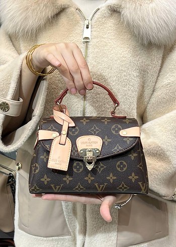 Kadın Siyah Deri Tokalı El Çantası - Görsel 5