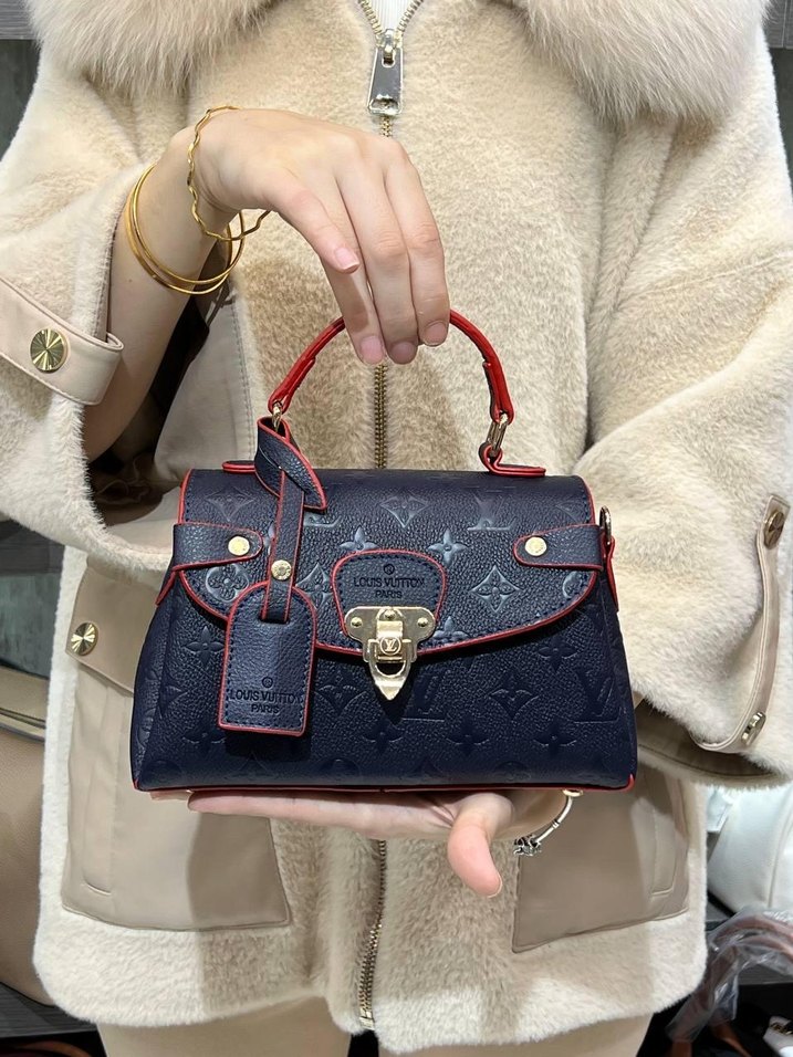 Kadın Siyah Deri Tokalı El Çantası - Görsel 2