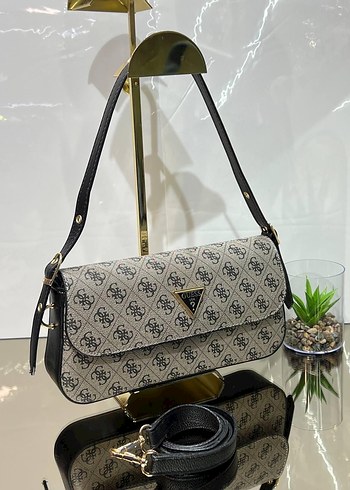 Guess Siyah Deri Kadın Omuz Çantası - Görsel 3