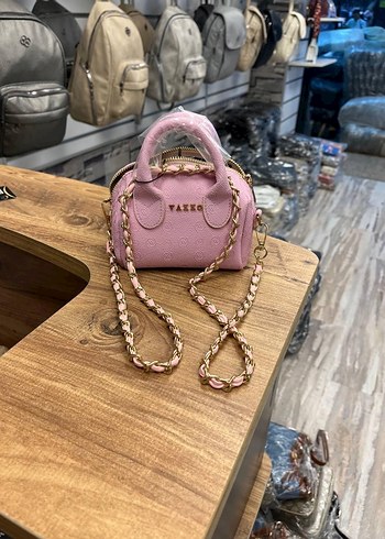 Zincir Detaylı Siyah Yılan Desenli Deri Çanta - Görsel 4