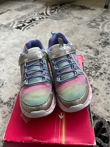 33 Beden çeşitli Renk Orijinal Skechers 33 no