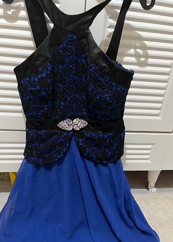 Siyah Dantel Detaylı Mavi Straplez Uzun Elbise bi kere giydim - Görsel 4