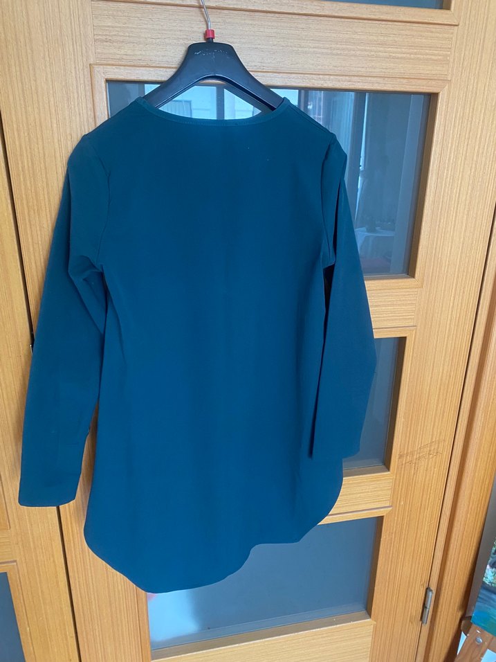 Kadın V Yaka Uzun Kollu koyu yeşil tunik - Görsel 3