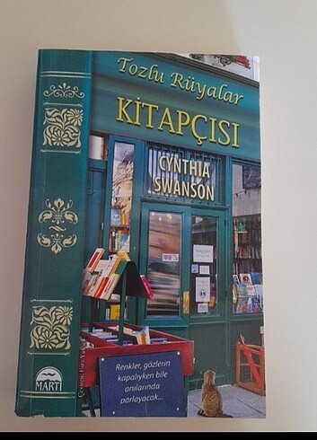 Tozlu Rüyalar Kitapçısı ve Aşk Köpekliktir
