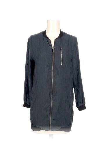 Bershka Mont %70 İndirimli.