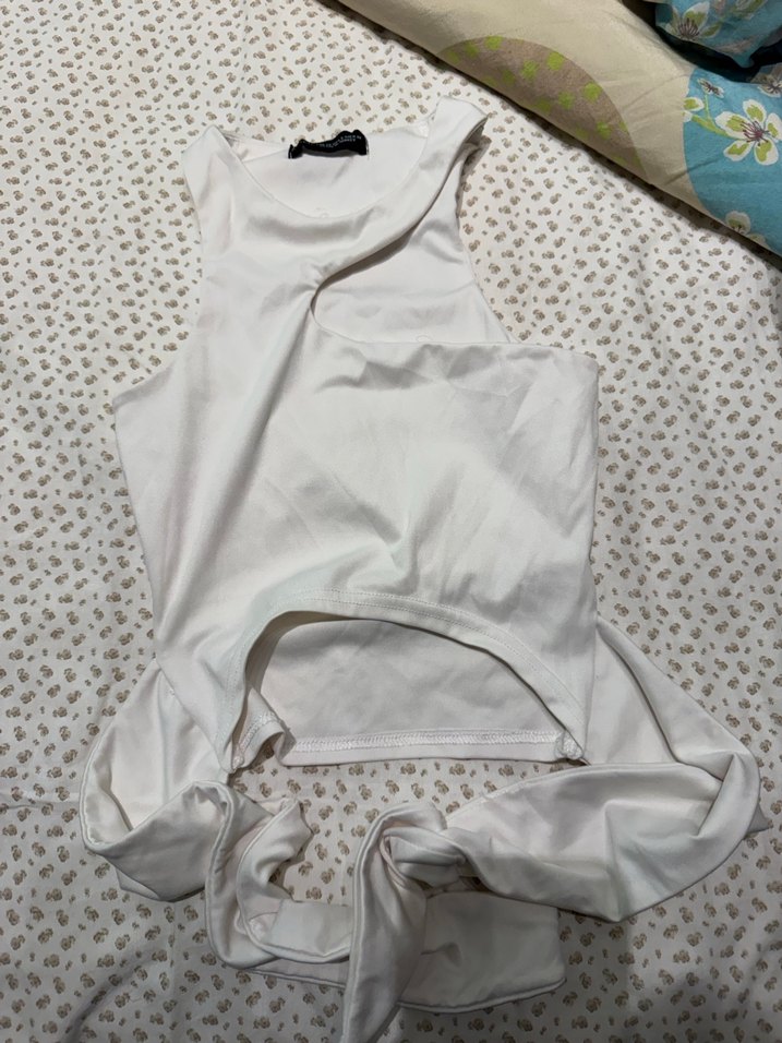 Beyaz bağlamalı bluz - Görsel 2