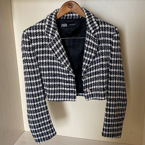 Zara crop blazer