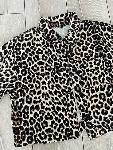 s Beden leopar denim gömlek