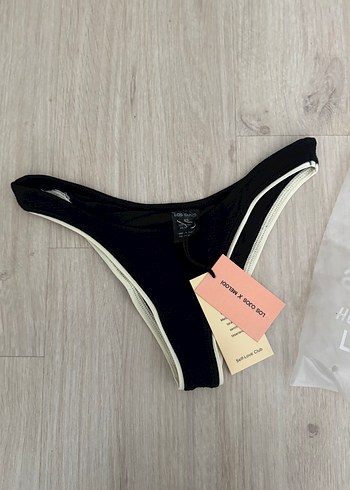 Los Ojos Bikini Altı - Görsel 3