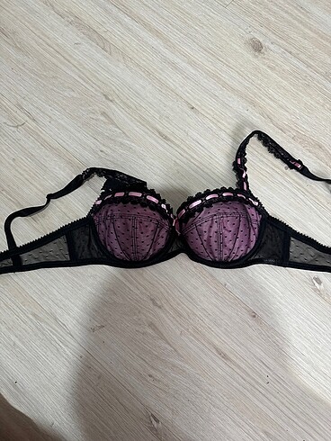 La Senza 75B Dolgusuz Sütyen