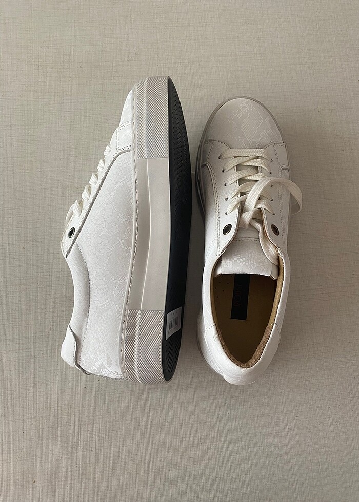 Spor ayakkabi - Görsel 2