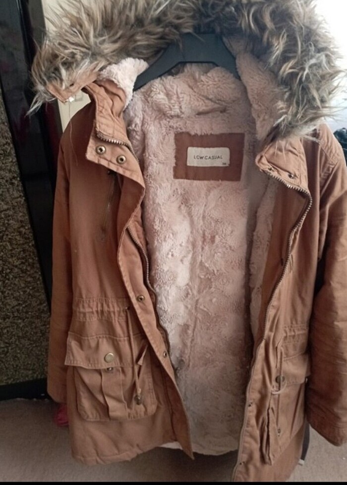 LCW Tüylü Mont - Görsel 3