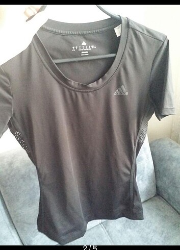 spor tshirt 