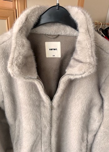 Gri Peluş Kadın Mont, Yüksek Yakalı, Rahat Kesim - Görsel 2