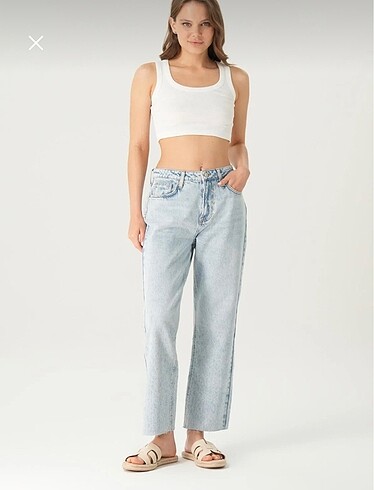 mom jean