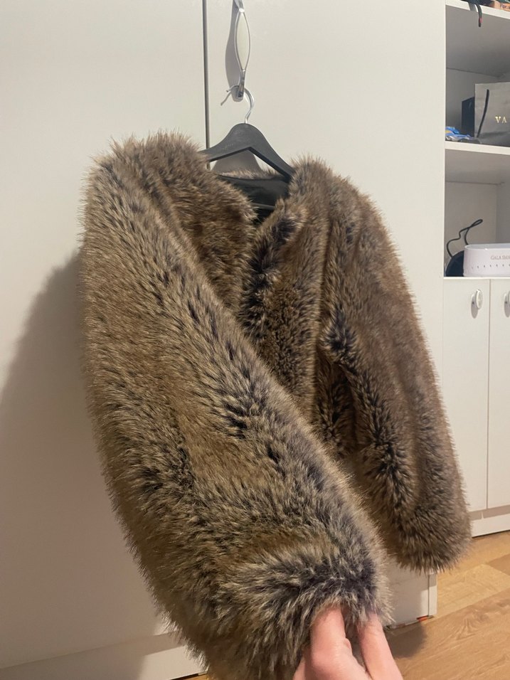 Kahverengi Kürk Detaylı Midi Mont - Görsel 2