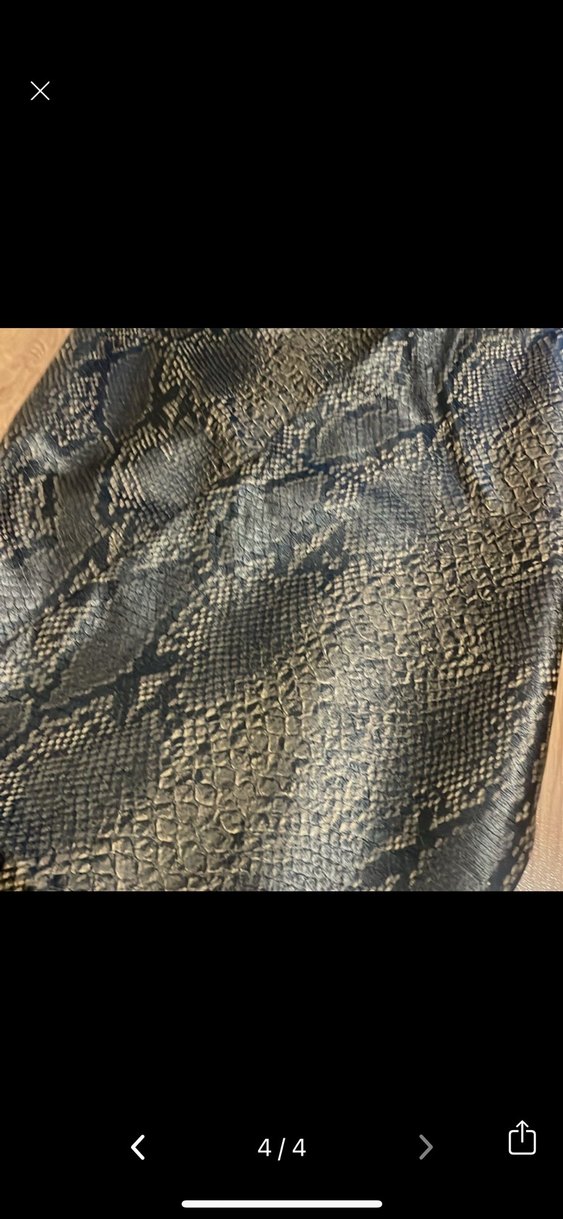 Kahverengi Yılan Desenli Deri Kadın Pantolon - Görsel 4