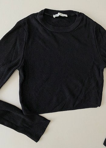 Pull and Bear Siyah Fitilli Uzun Kollu Crop Üst