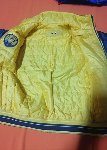 Yağmurluk yada rüzgarlık tam kapşönlü mont - Görsel 11