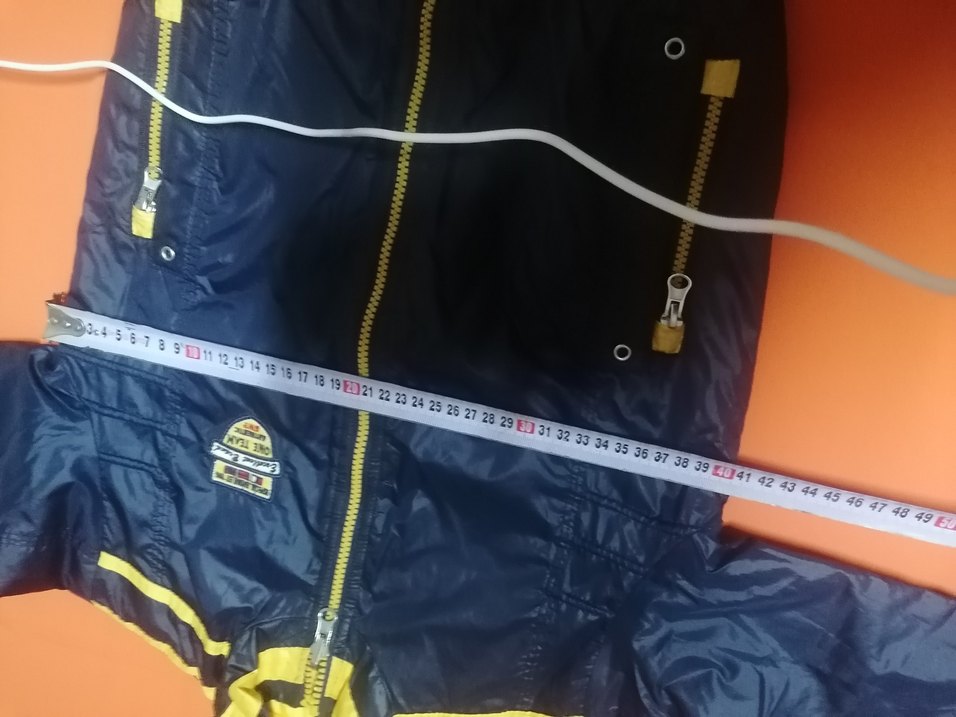 Yağmurluk yada rüzgarlık tam kapşönlü mont - Görsel 4