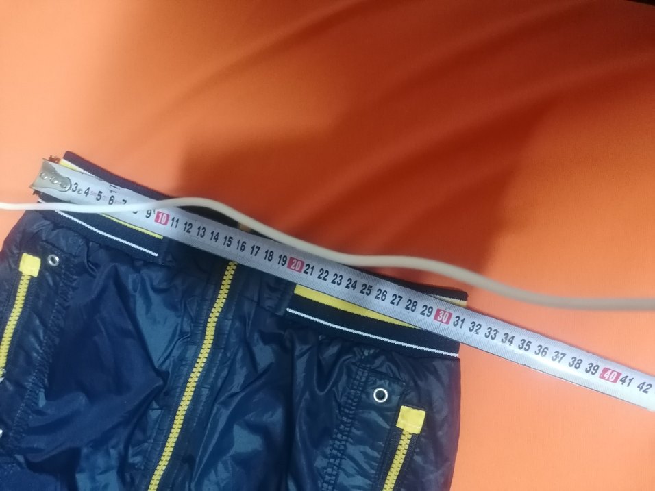 Yağmurluk yada rüzgarlık tam kapşönlü mont - Görsel 3