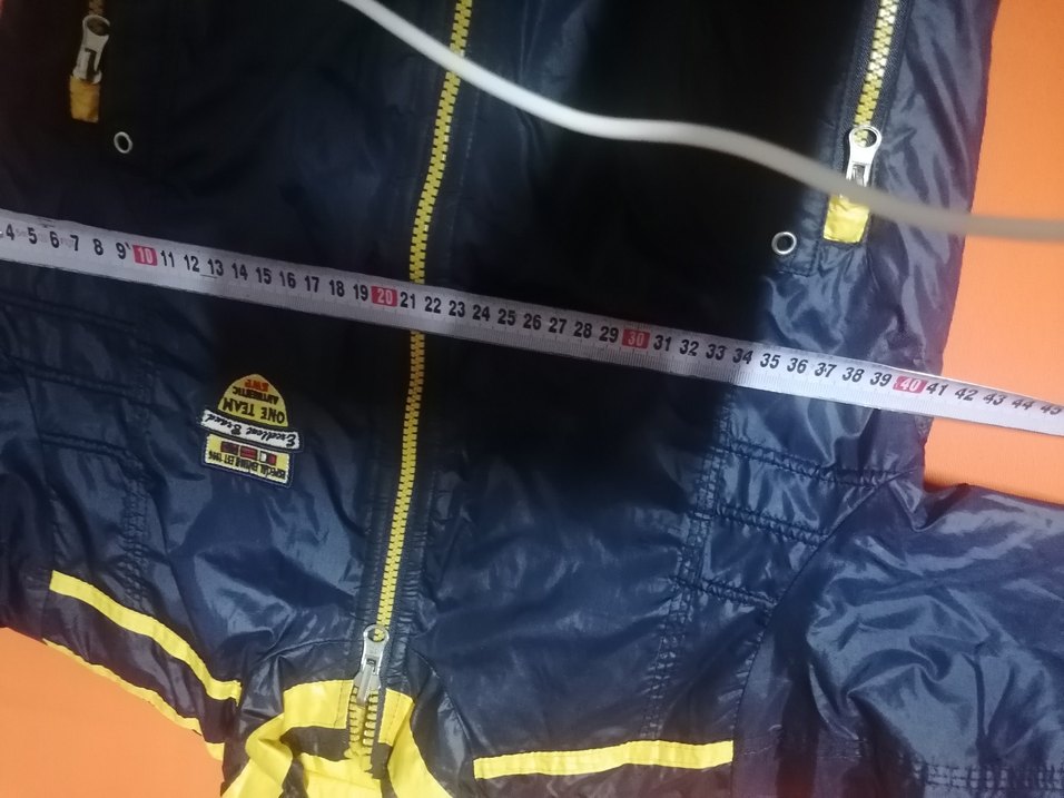 Yağmurluk yada rüzgarlık tam kapşönlü mont - Görsel 2