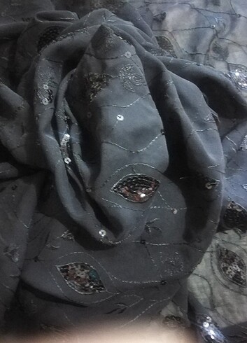 1.20 cm pul işlemeli siyah şifon parça - Görsel 2