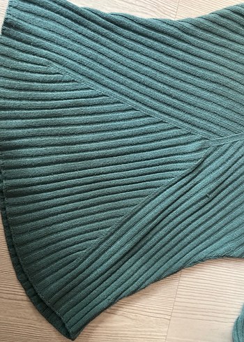 Kadın Turkuaz V Yaka Pliseli Keten Kazak - Görsel 2