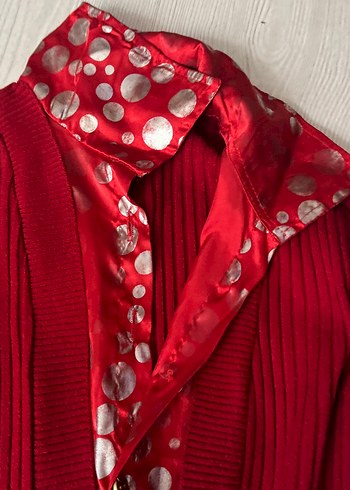 Düğmeli Kırmızı Midi  Hırka - Görsel 2