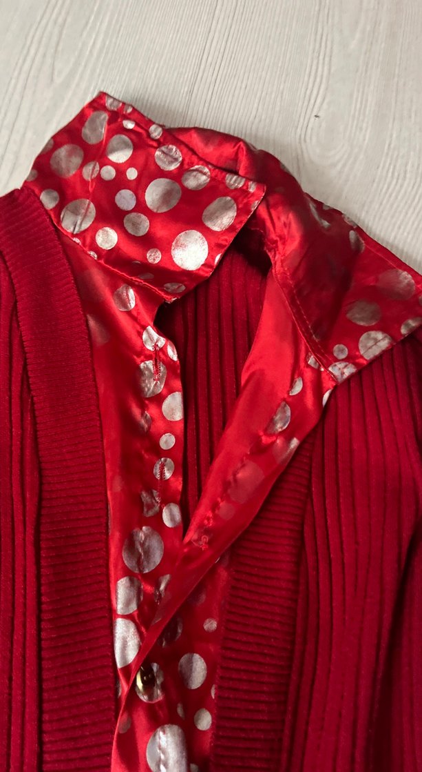 Düğmeli Kırmızı Midi  Hırka - Görsel 2