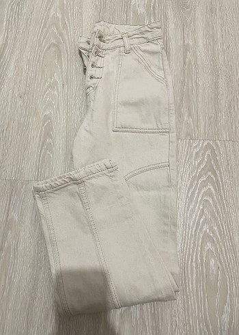 Düğmeli krem Kadın Kot Pantolon