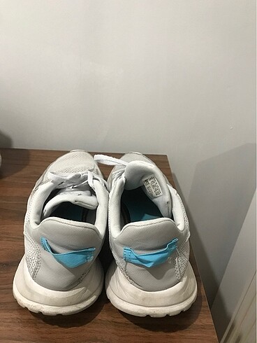 37 Beden Adidas spor ayakkabı