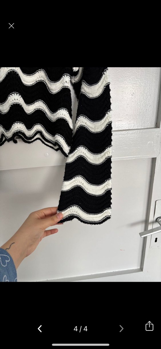 Kadın Siyah Beyaz Dalga Desenli Örgü Az Crop Kazak - Görsel 4