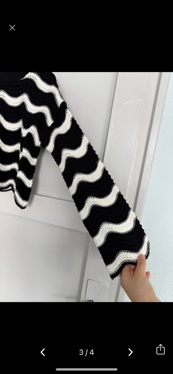 Kadın Siyah Beyaz Dalga Desenli Örgü Az Crop Kazak - Görsel 3