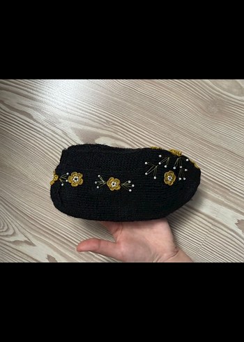 Boncuk ve Gold Çiçek İşlemeli Siyah El Örmesi Patik - Görsel 4