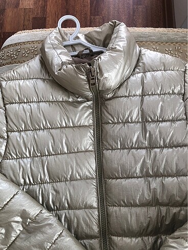 Zara Zara parlak mont