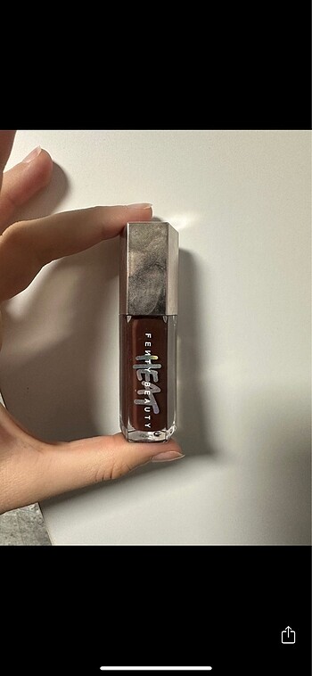 Fenty beauty heat hot chocolit