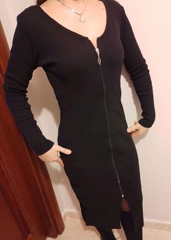 V YAKA FERMUARLI YIRTMAÇLI MİDİ ELBISE - Görsel 4