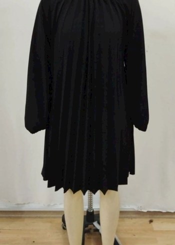 YUVARLAK YAKA PİLELİ SALAŞ İTHAL KREP ELBİSE - Görsel 5