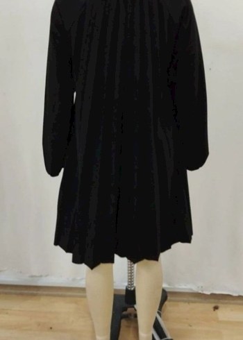 YUVARLAK YAKA PİLELİ SALAŞ İTHAL KREP ELBİSE - Görsel 6