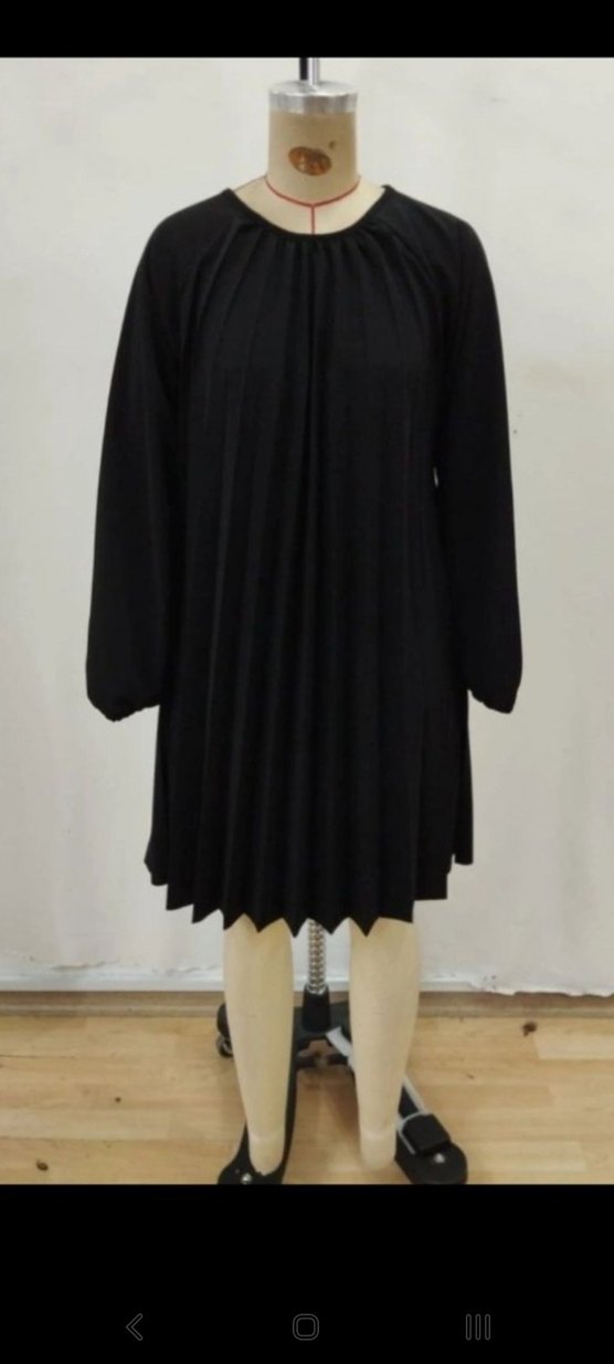 YUVARLAK YAKA PİLELİ SALAŞ İTHAL KREP ELBİSE - Görsel 5