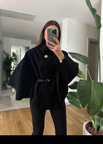 KEMERLI KAŞE PELERİN/ PANÇO SİYAH 
