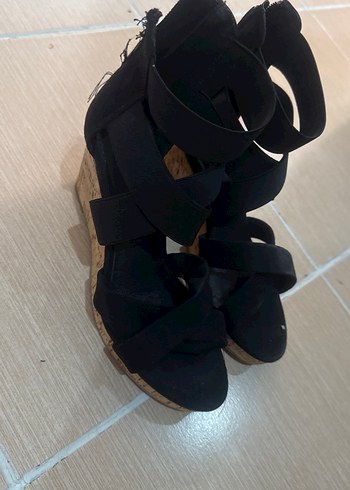 36 Beden Sıfır ürün deichman dolgu topuk