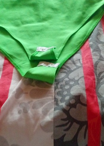 Yeşil Kolsuz Kadın askılı alttan çıtçıtlı  bady - Görsel 2